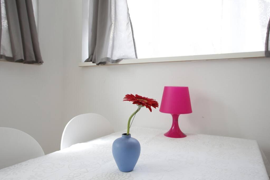 Apartment At Rostock - Pink Exterior photo